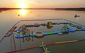 Zacisze Bis